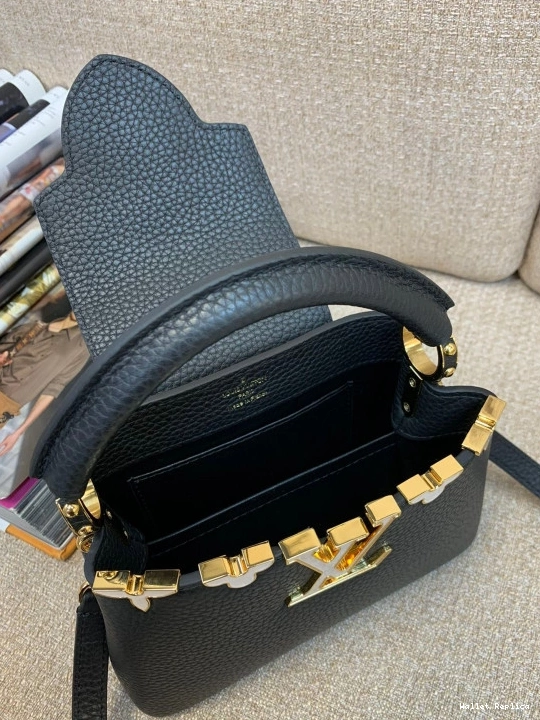 Affordable MINI LOUIS VUITTON CAPUCINES 0819